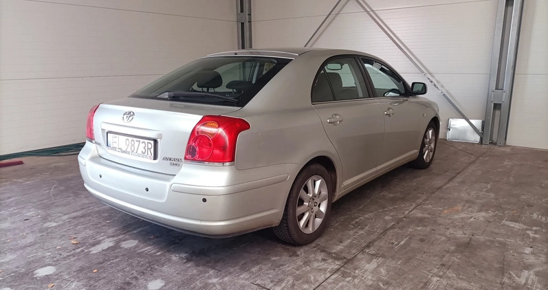 Toyota Avensis cena 11000 przebieg: 191000, rok produkcji 2003 z Łódź małe 79